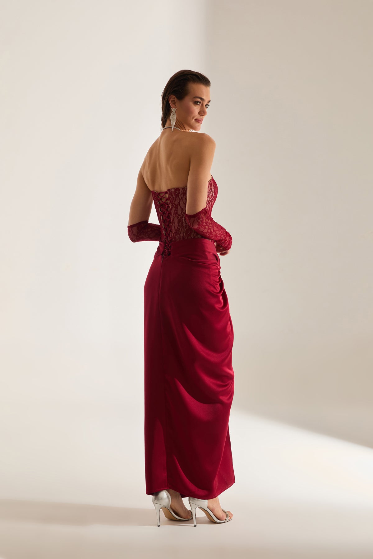 Melissa Dantel Satin Strapless Dunkelrotes Abendkleid