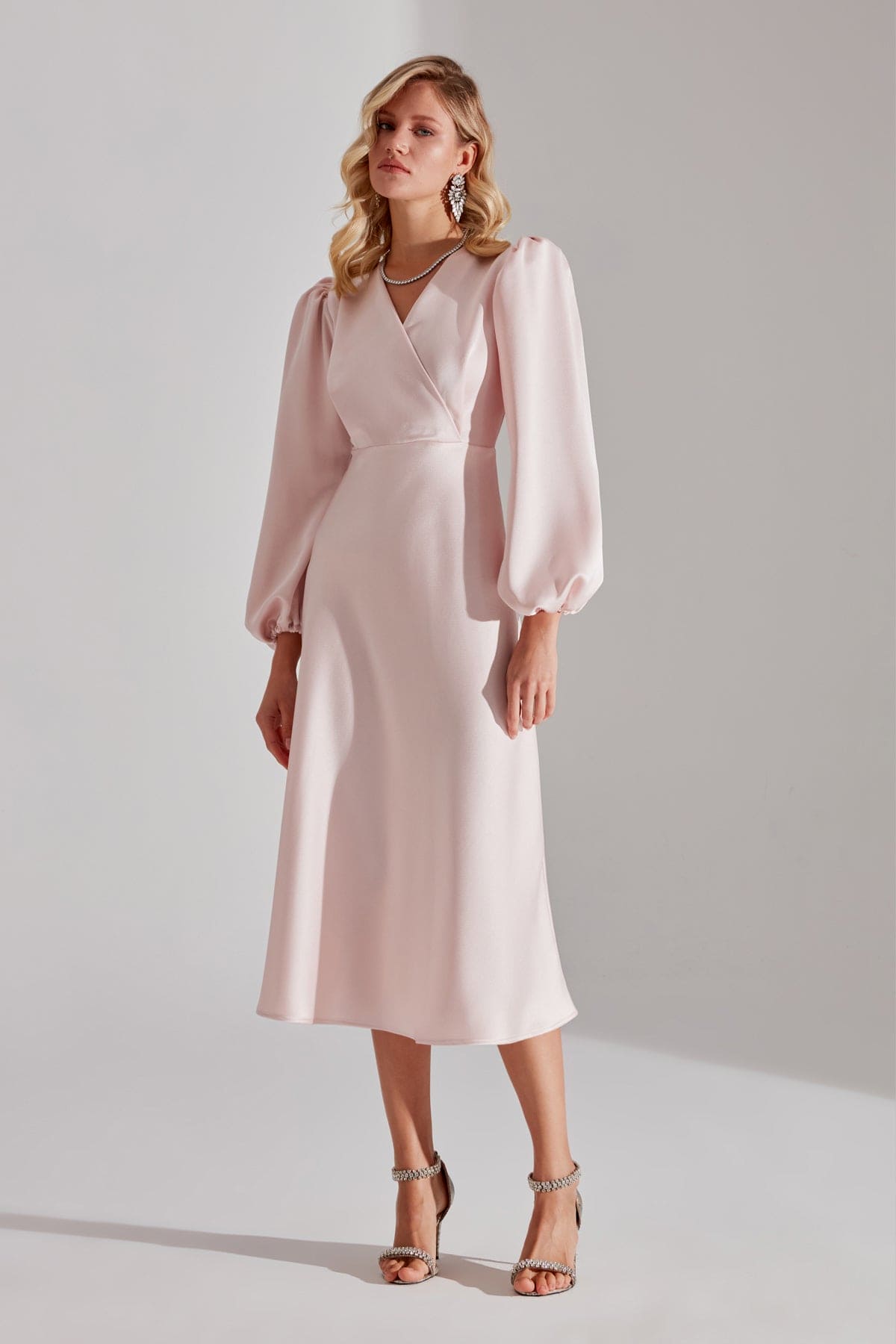 Merry PUDRA Cross Collar Flared Dress