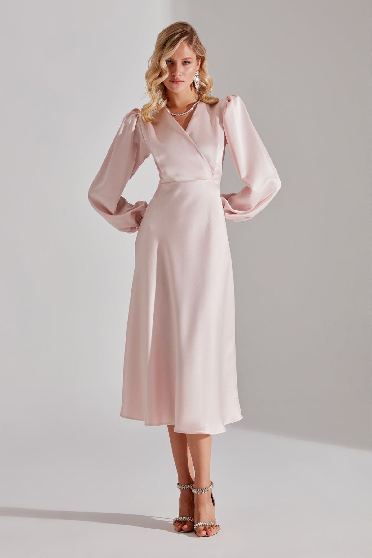 Merry PUDRA Cross Collar Flared Dress