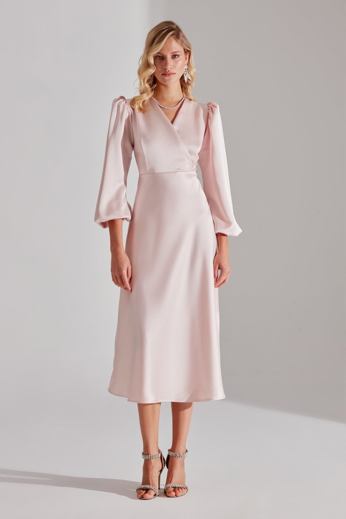 Merry PUDRA Cross Collar Flared Dress