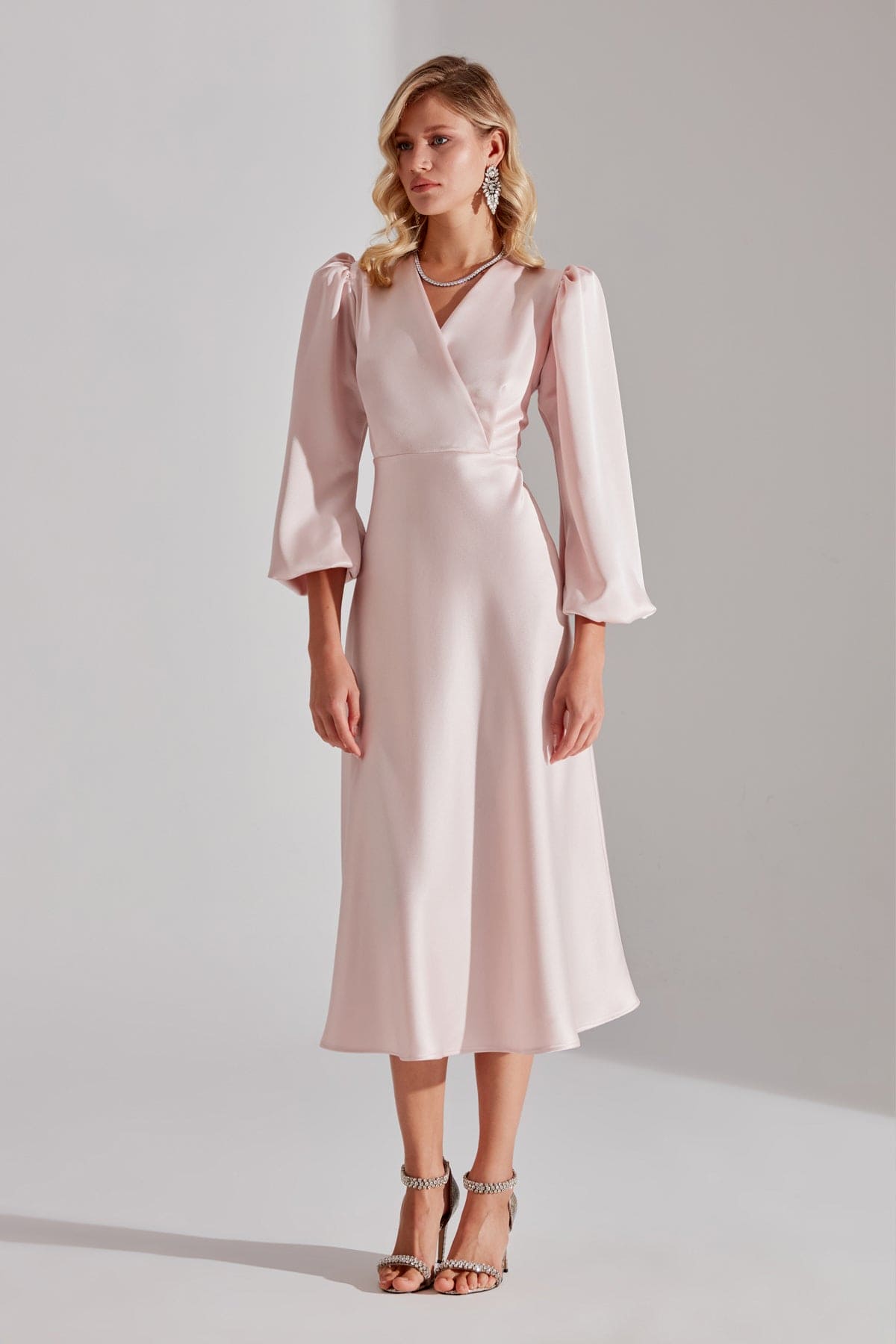 Merry PUDRA Cross Collar Flared Dress
