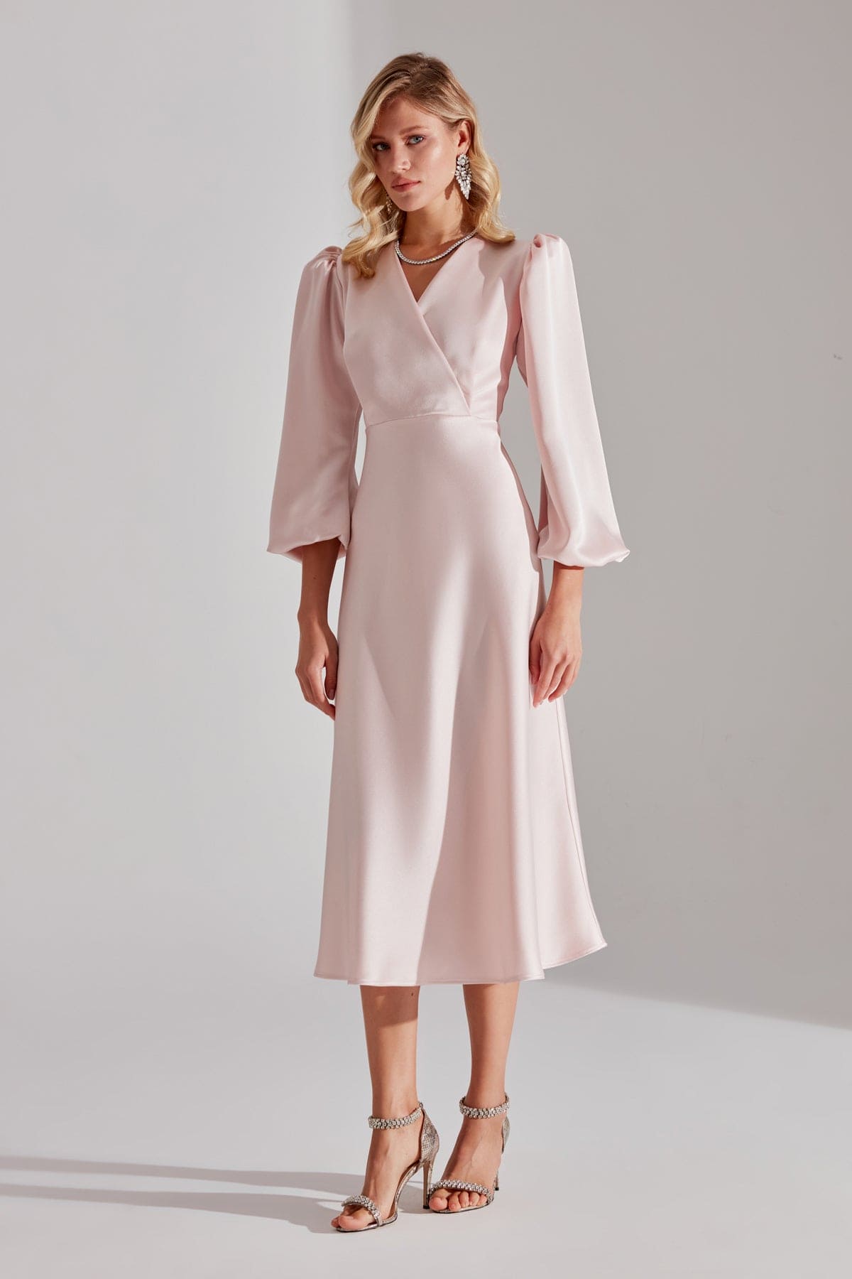Merry PUDRA Cross Collar Flared Dress