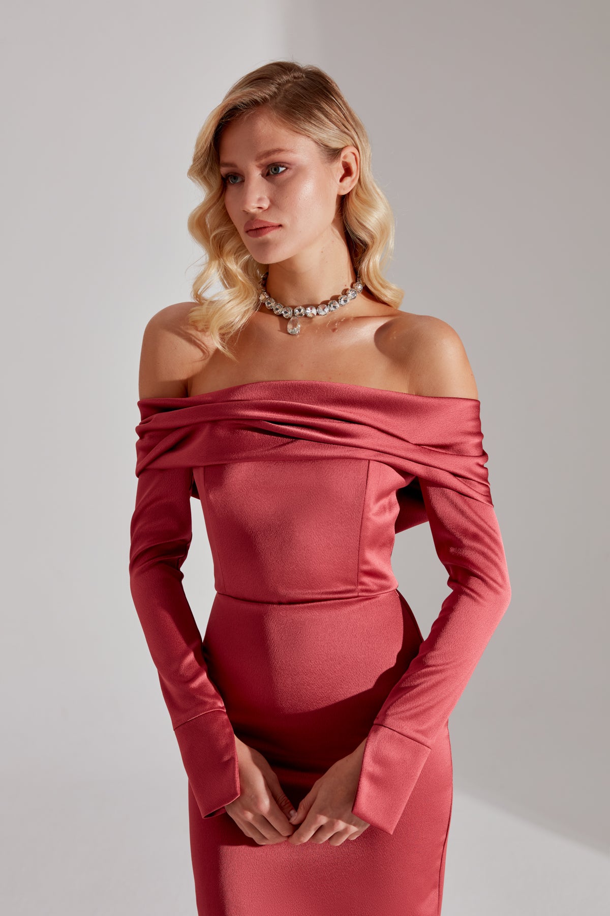 Nancy VENICE RED Off-Shoulder Pencil Skirt Dress