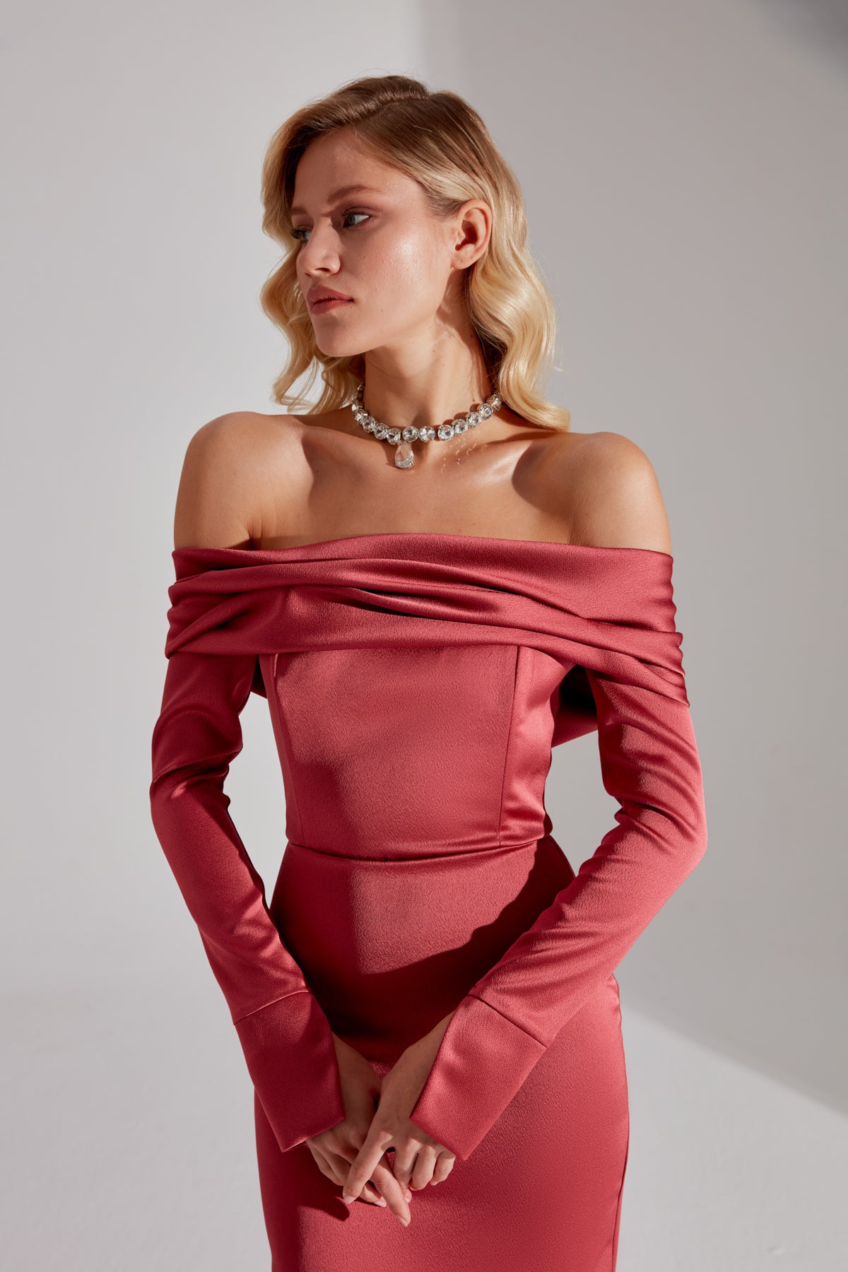 Nancy VENICE RED Off-Shoulder Pencil Skirt Dress