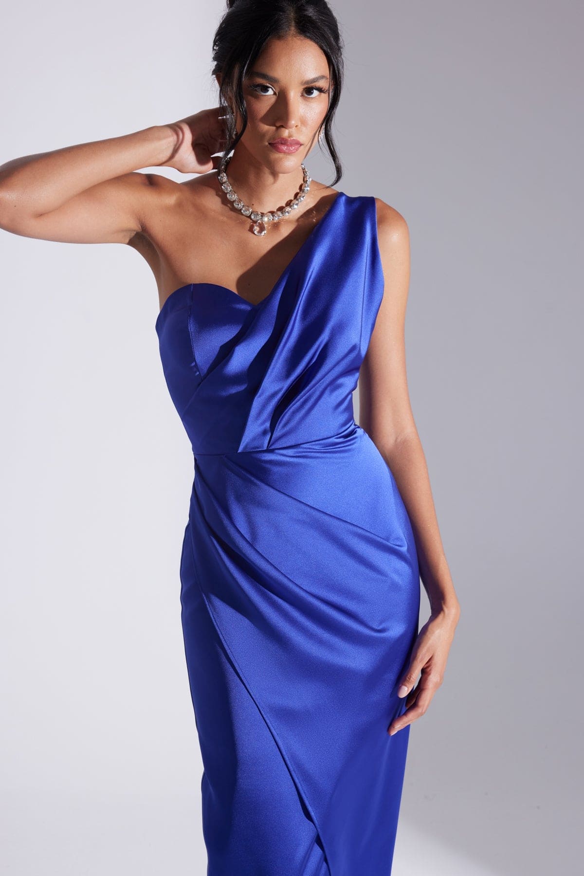 SLEEVELESS DRESS WITH DRAPED COLLAR