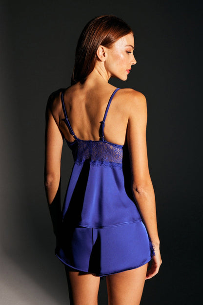 NEVENA ASKILI SHORT MIT SPITZE SATIN BLAU SCHLAFANZUG