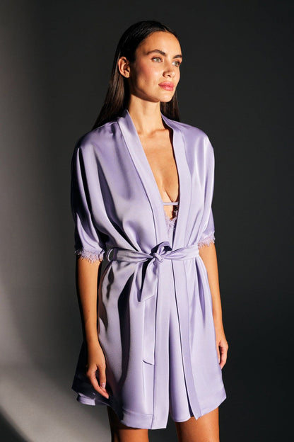 ALYA SATEN LILA MORGENROBE