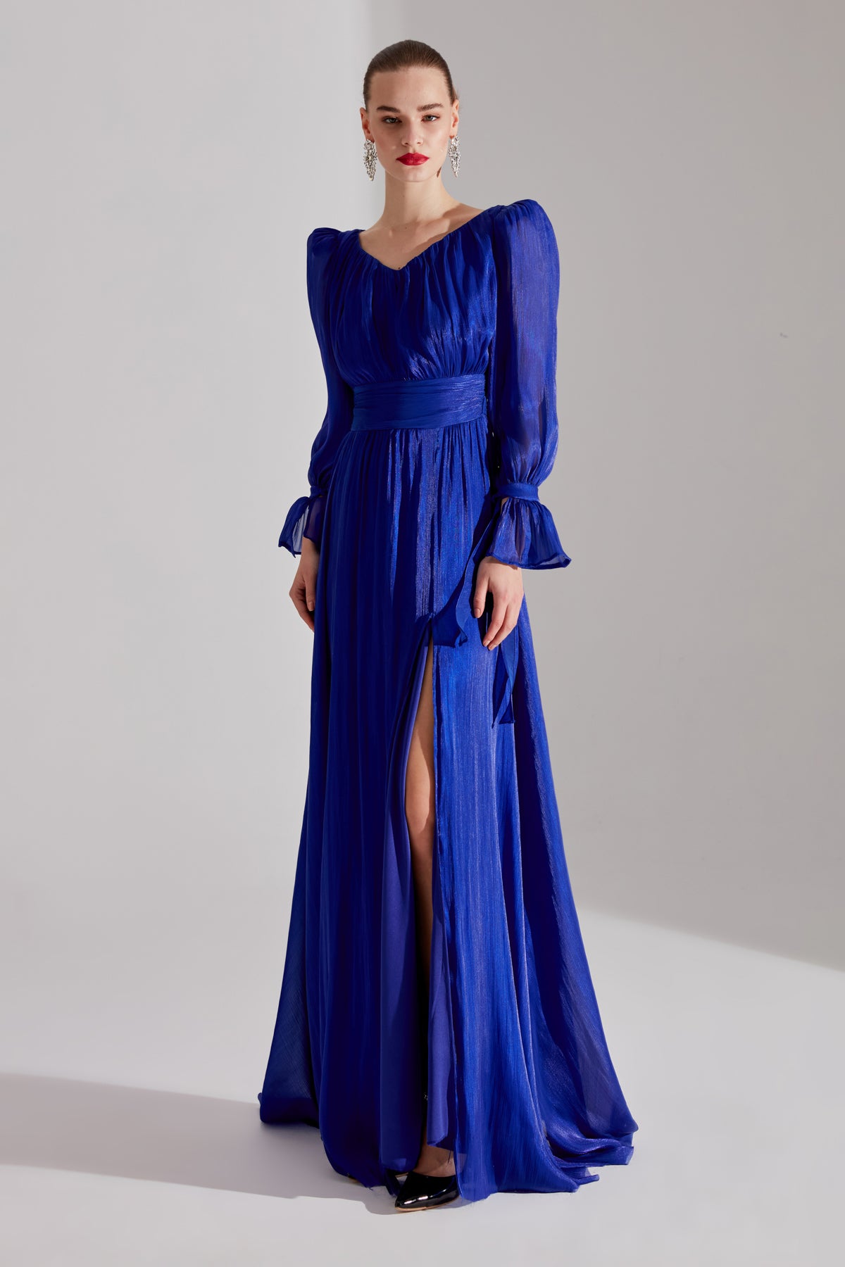 ANIKA Saks Mit Schlitz V-Ausschnitt Abendkleid