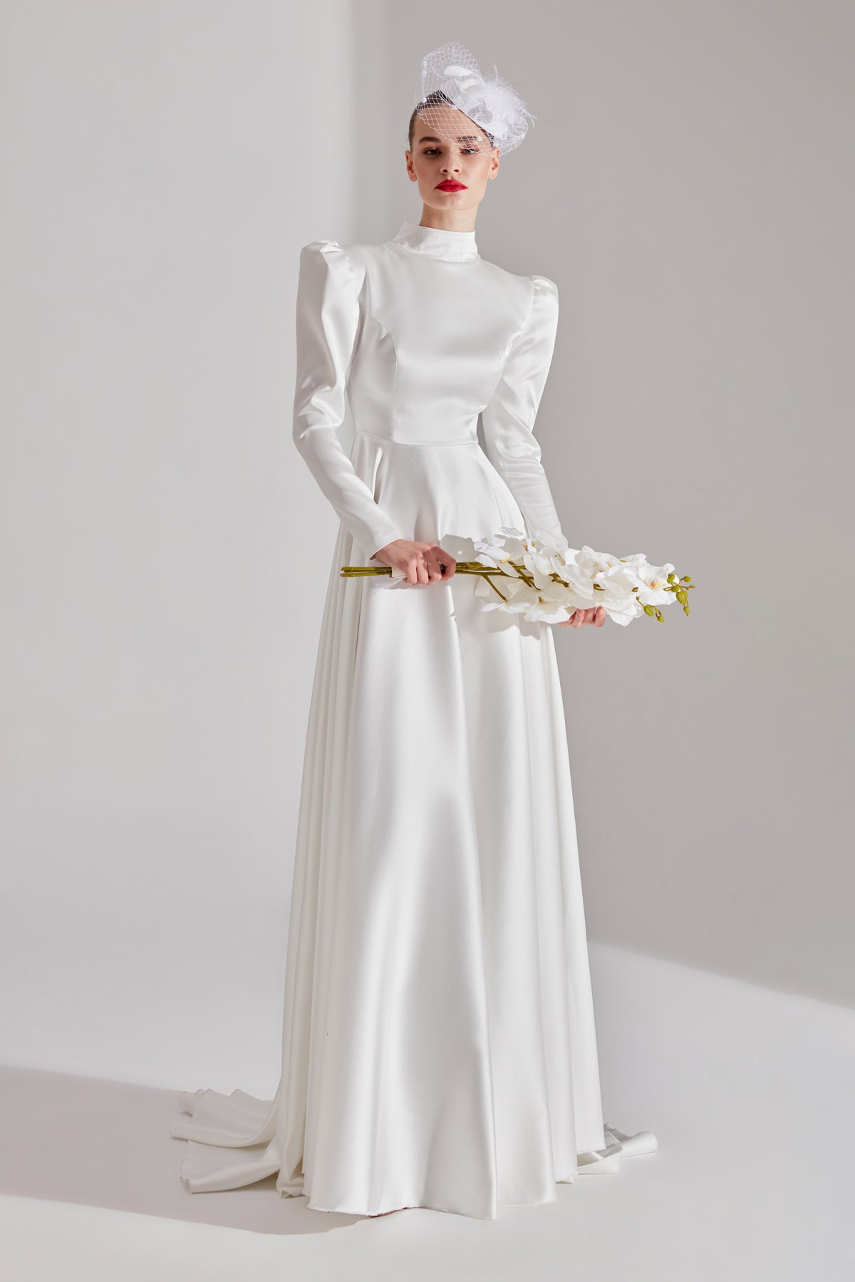 EMMA JACKET COLLAR WHITE WEDDING DRESS
