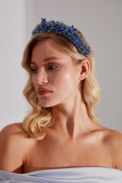 Accessoire de cheveux de mariée en perles bleues et saks