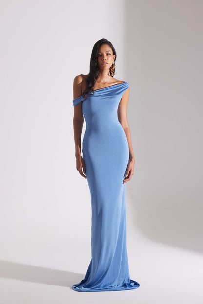 VESNA ÇELİK BLAU NIEDRIGER SCHULTER LANGES KLEID