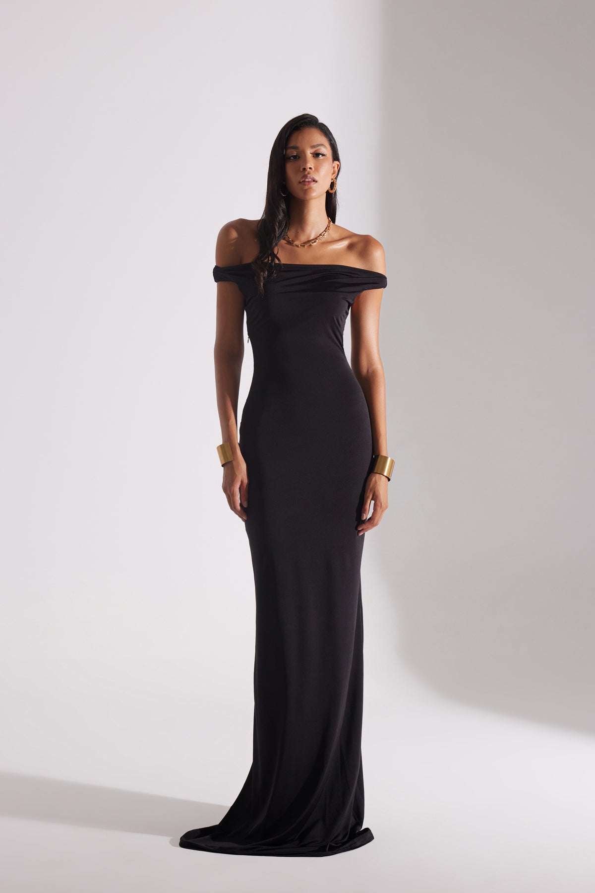 VESNA BLACK LOW SHOULDER LONG DRESS