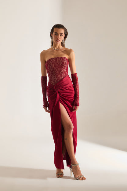 Melissa Dantel Satin Strapless Dunkelrotes Abendkleid