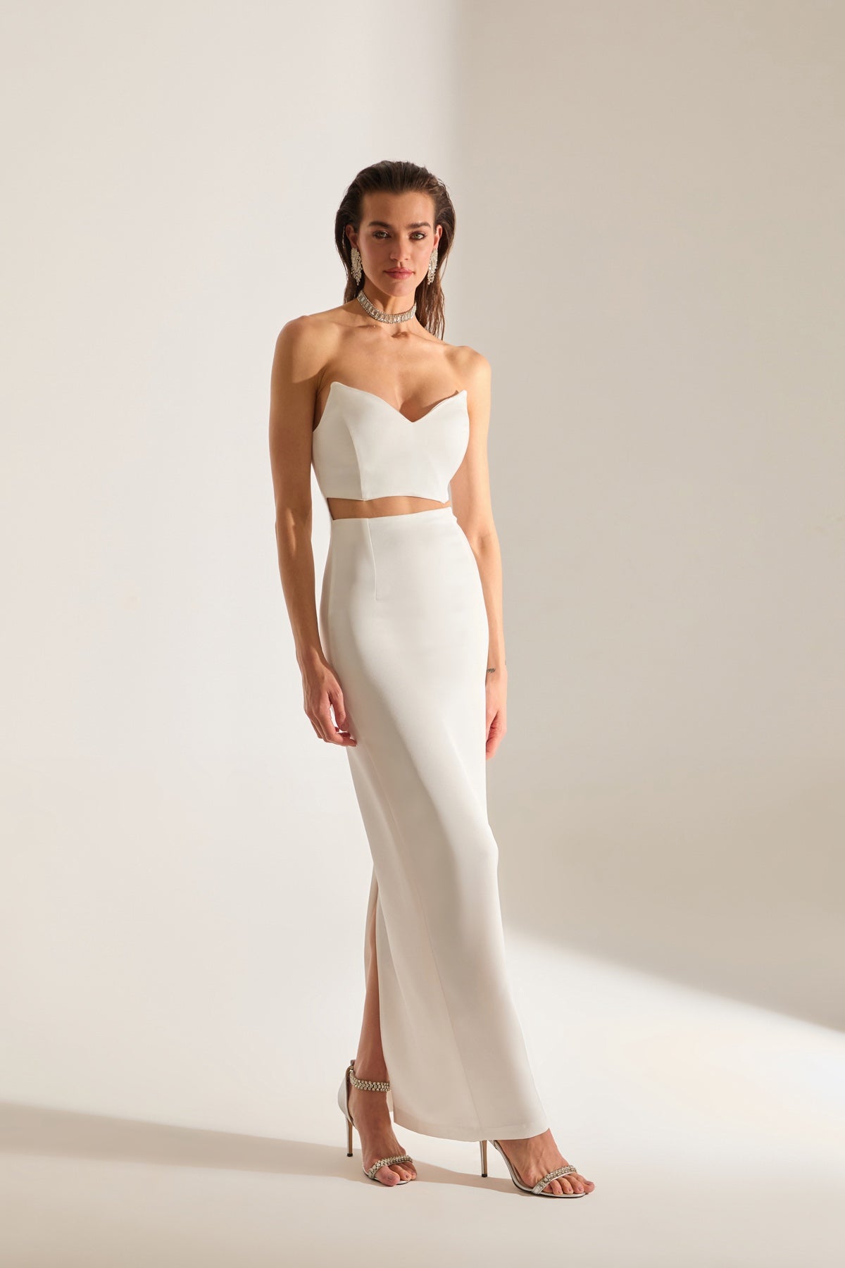 Mabel Cut Out Dekolleté Bleistift Satin Weiß Abendkleid