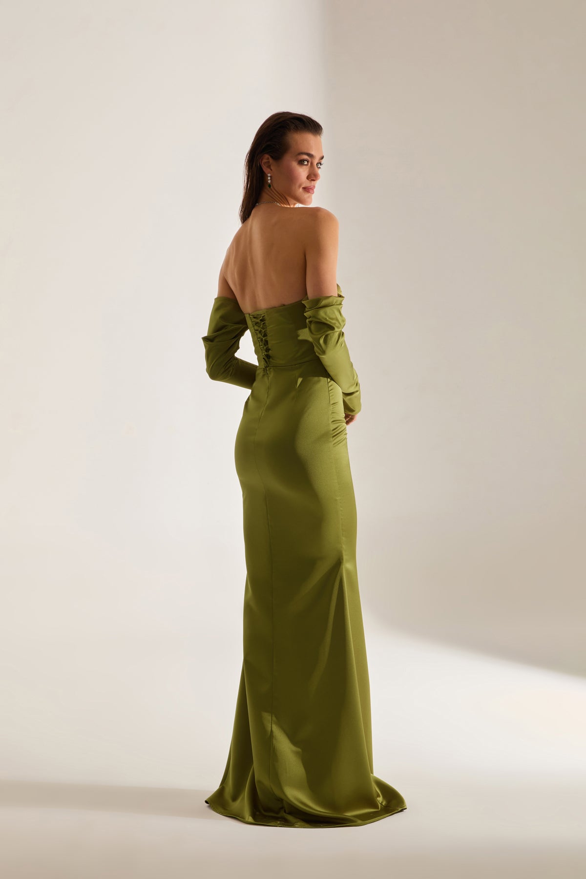 Rineta Satin Fischschwanz Strapless Abendkleid Khaki
