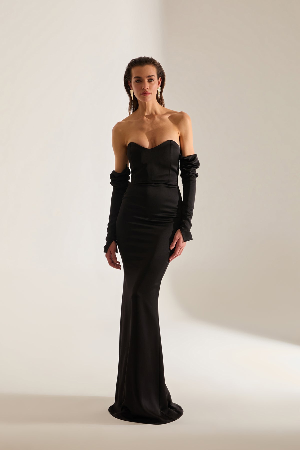 Rineta Satin Fischschwanz Strapless Abendkleid Schwarzes Kleid