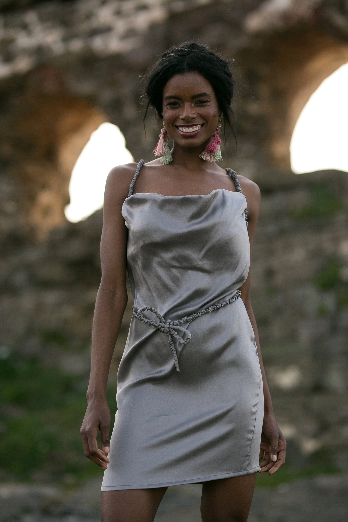 Drapiertes Seidenkleid