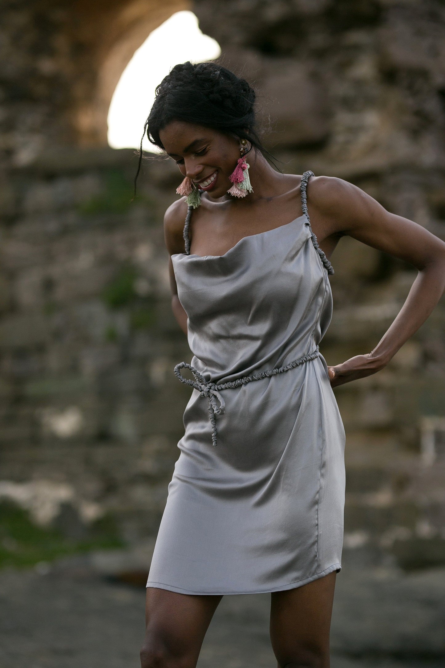 Drapiertes Seidenkleid