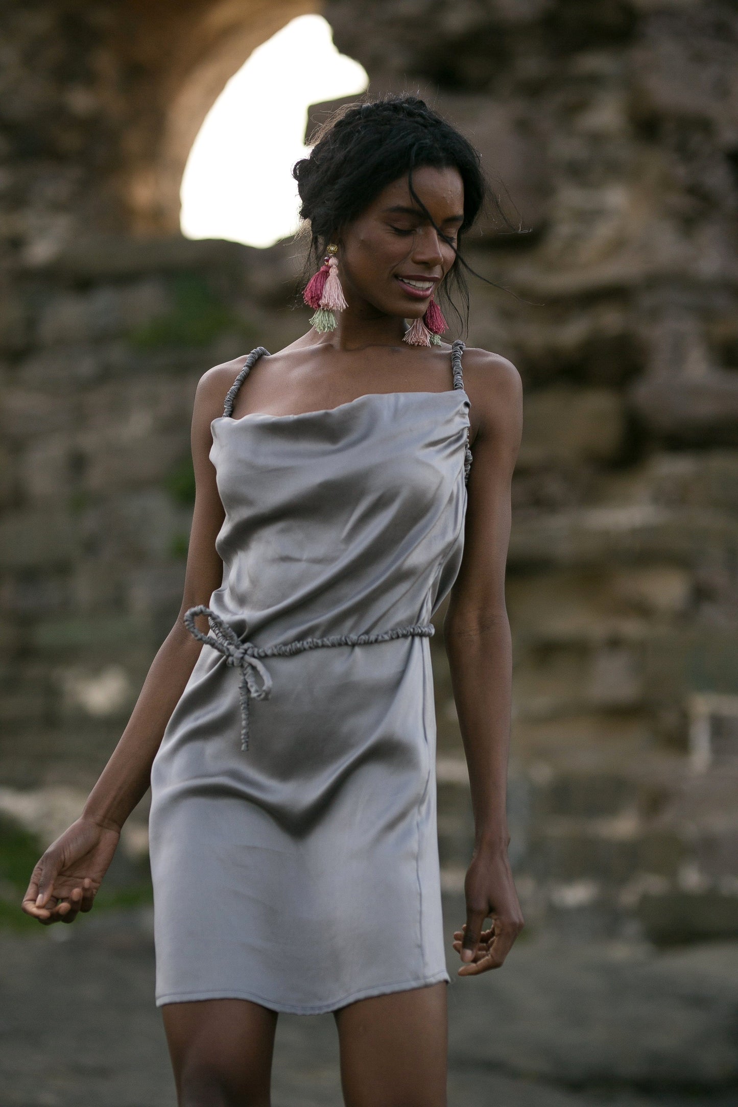 Drapiertes Seidenkleid