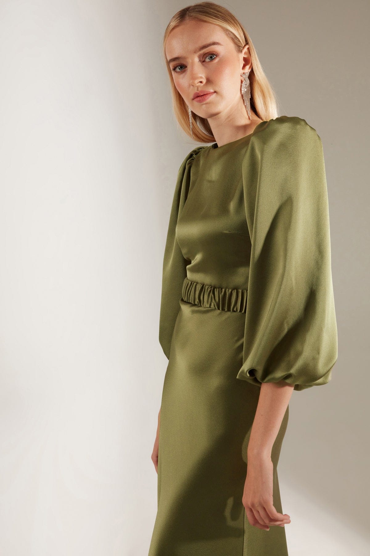 Haki Lange Ballonärmel Midi Kleid