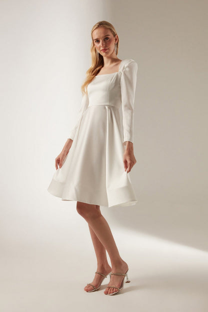 Vatkalı Beyaz Volanlı Midi Elbise 5232
