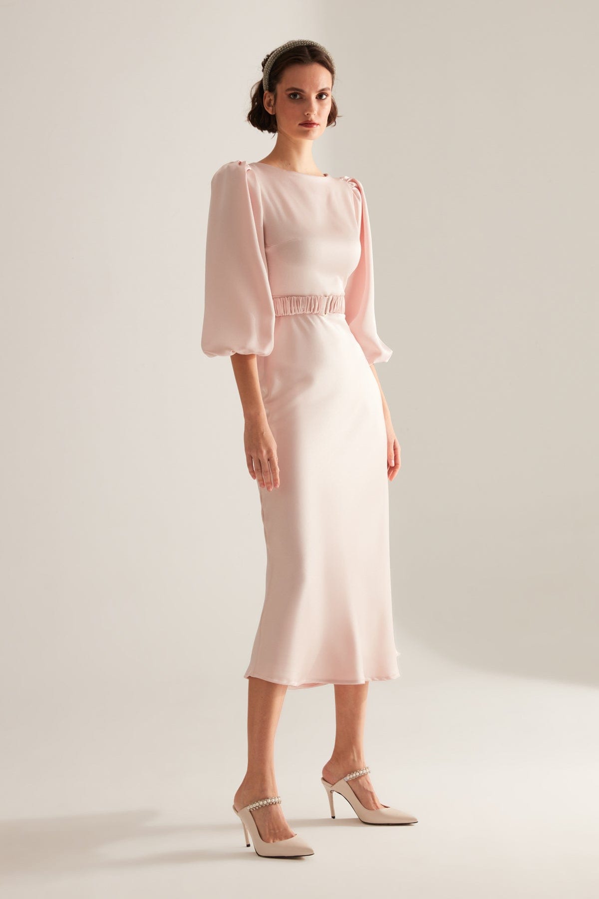 Heleny Pudra Lange Ballonärmel Midi Kleid