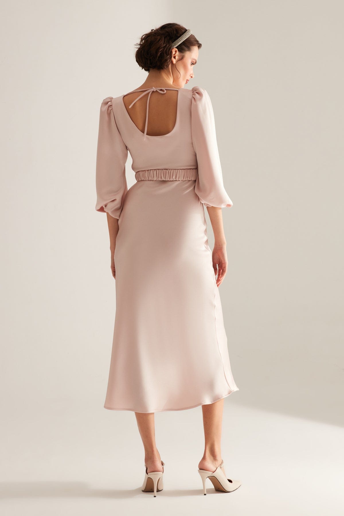 Heleny Pudra Lange Ballonärmel Midi Kleid