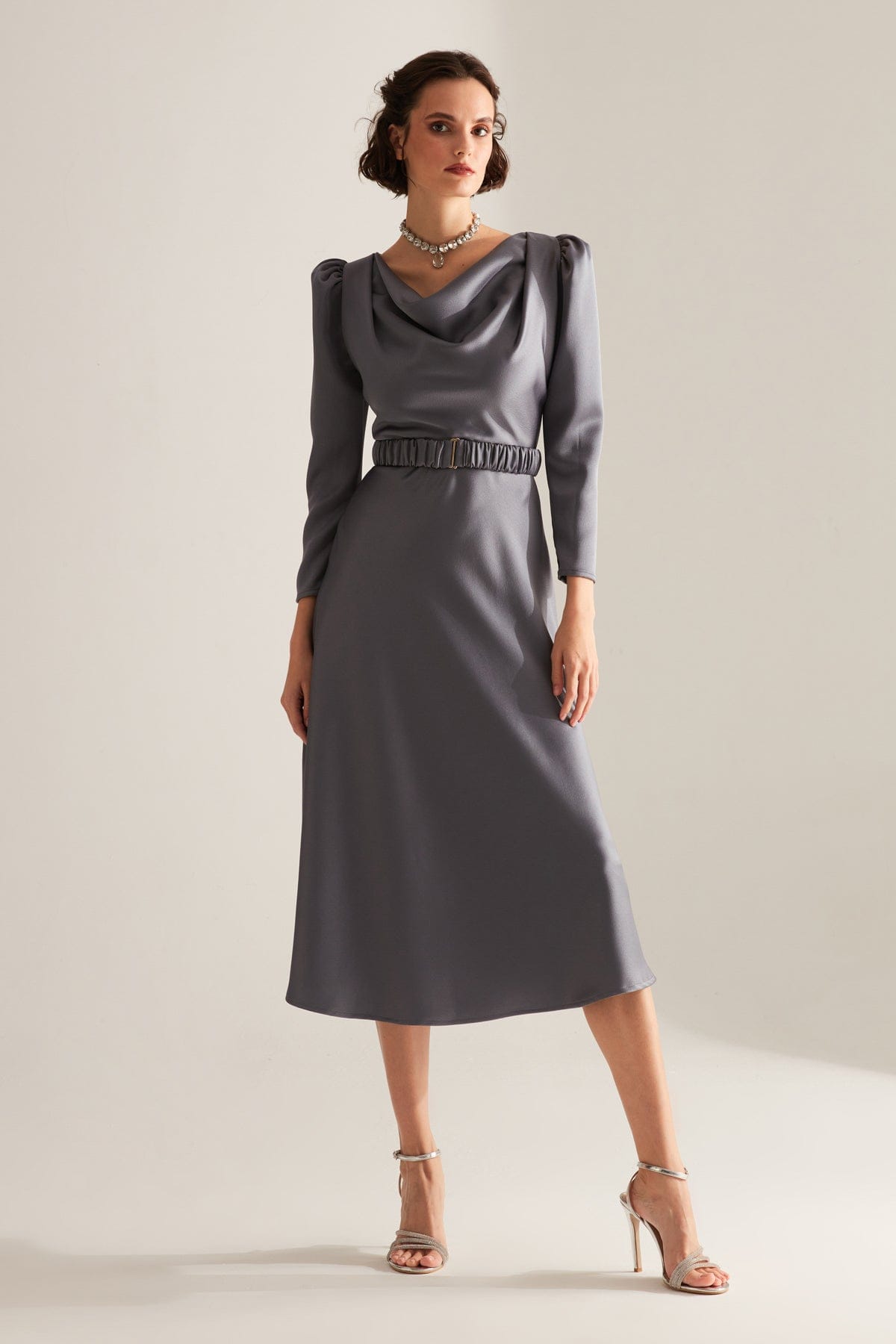 Robe de fiançailles à bretelles GRİ Degaje Yaka