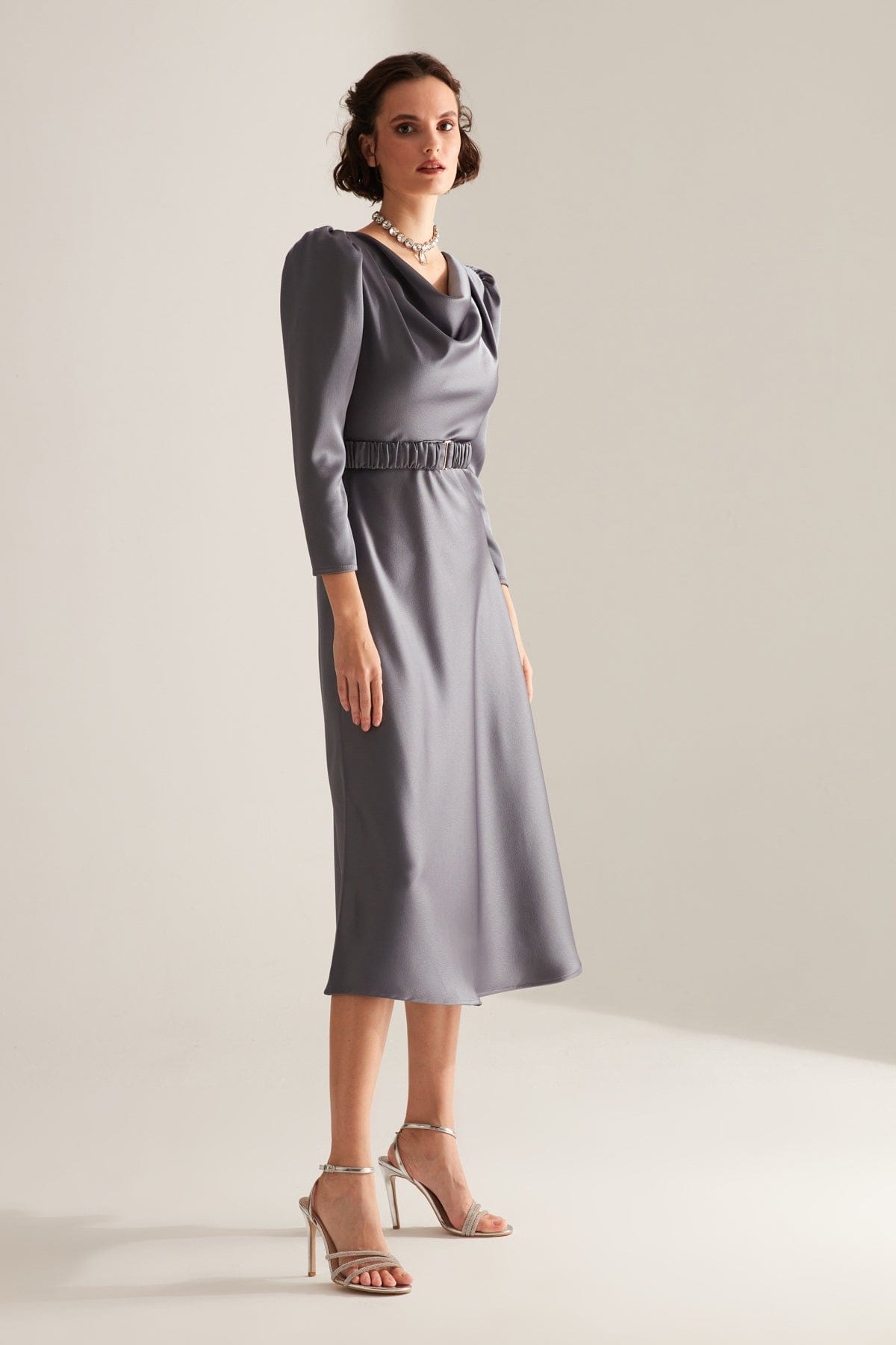 Robe de fiançailles à bretelles GRİ Degaje Yaka