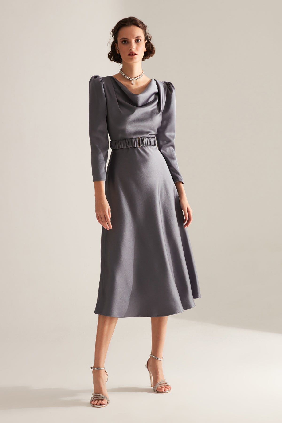 Robe de fiançailles à bretelles GRİ Degaje Yaka