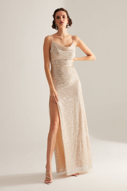 Hängender Degaje-Ausschnitt mit Schlitz Pailletten Gold Abendkleid