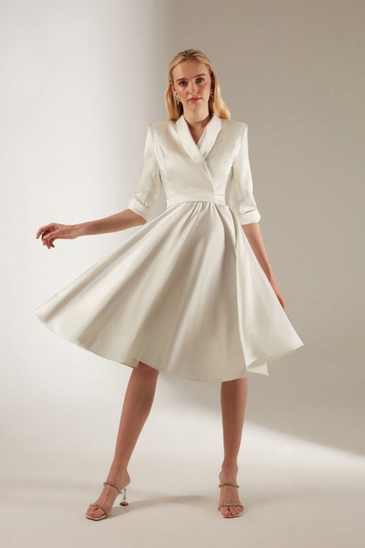 Weißes Volant-Crossover-Nachtkleid